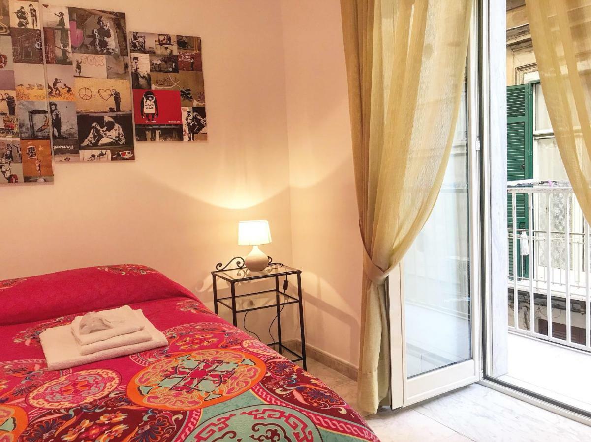 Casa G&G Pignasecca 2 Nel Cuore Di Napoli Ngoại thất bức ảnh